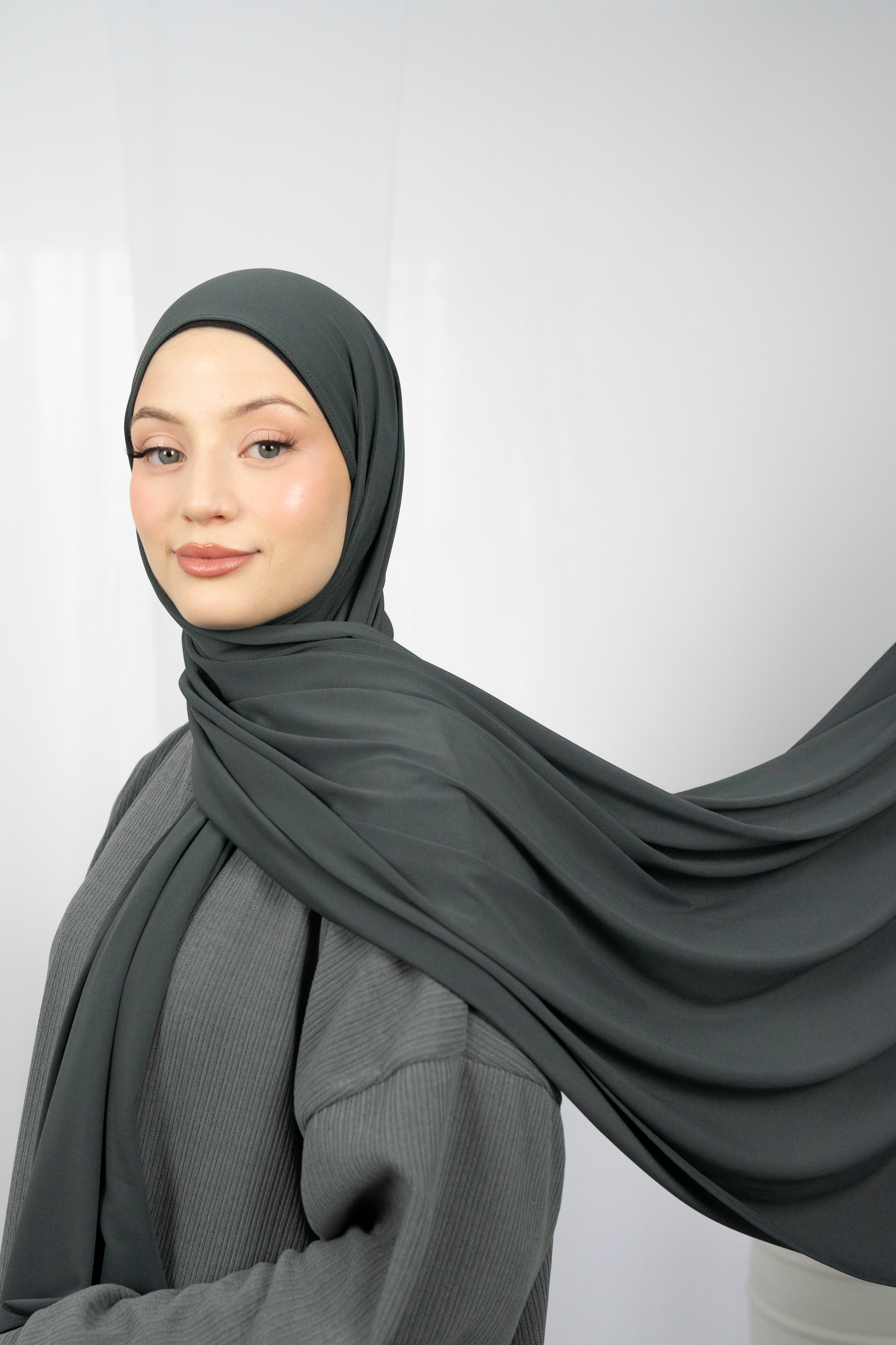 JERSEY-HIJAB IN ANTHRAZIT