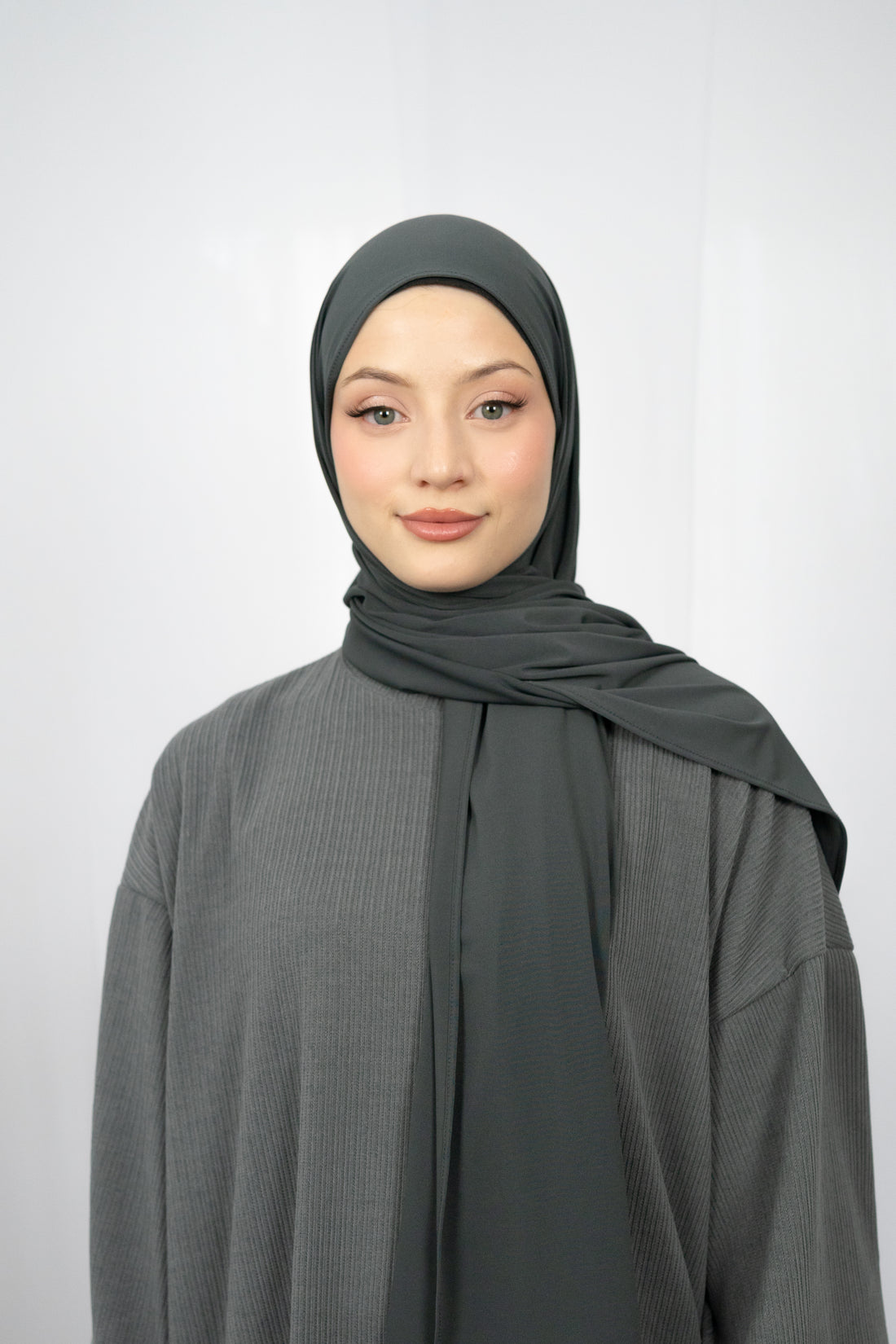 JERSEY-HIJAB IN ANTHRAZIT
