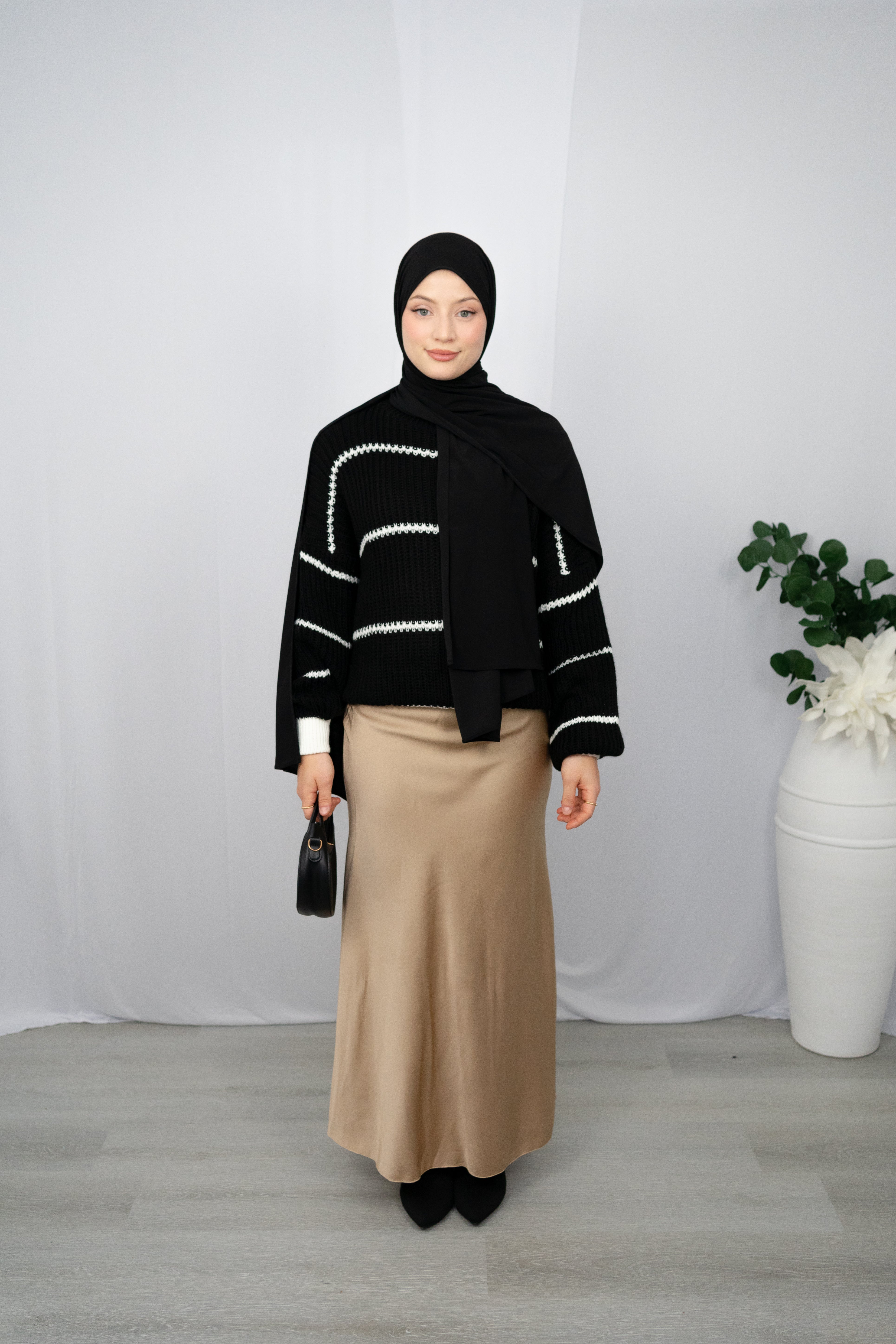 SATIN ROCK IN CHAMPAGNER