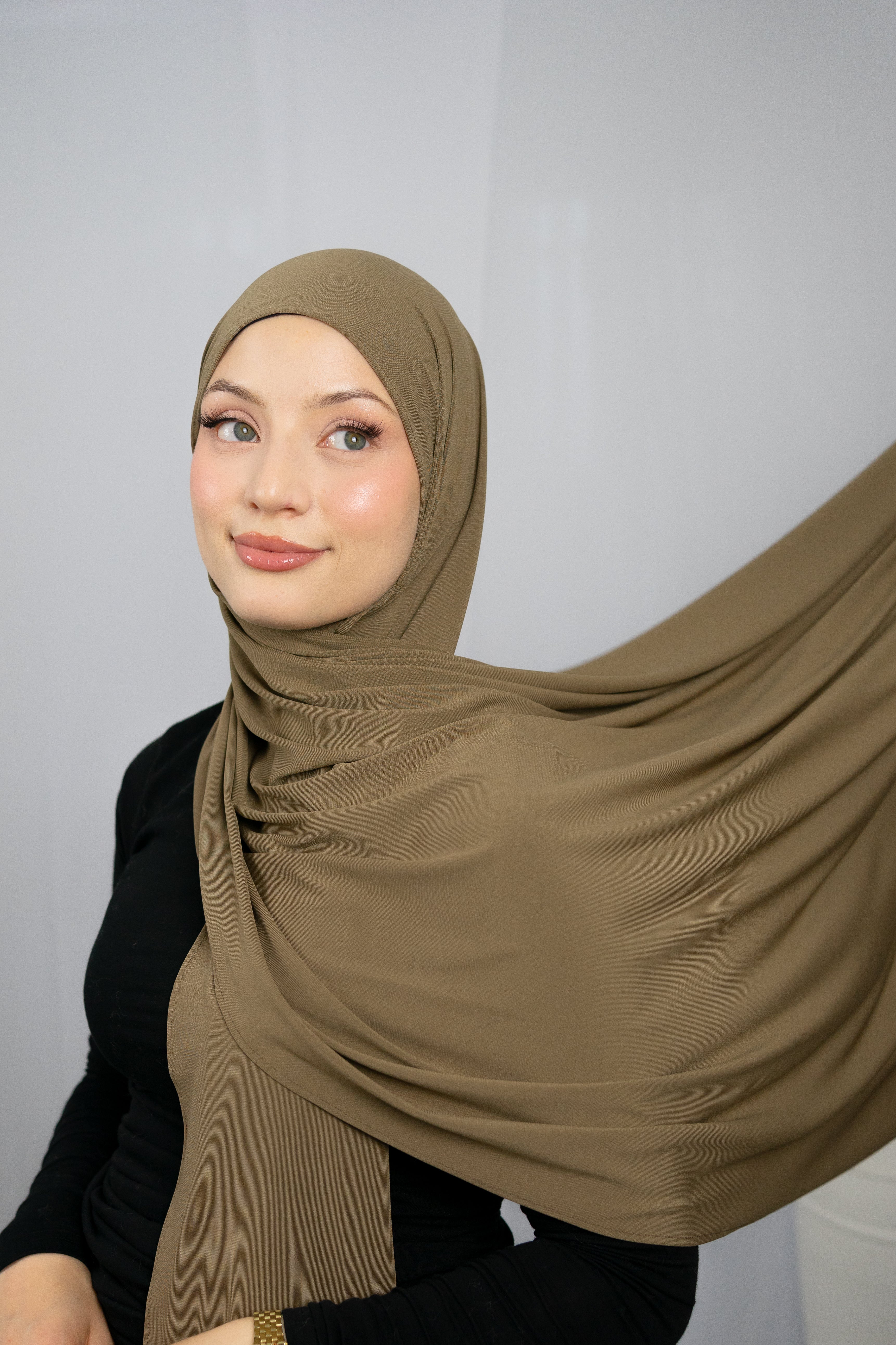 JERSEY-HIJAB IN SOFT MOCHA