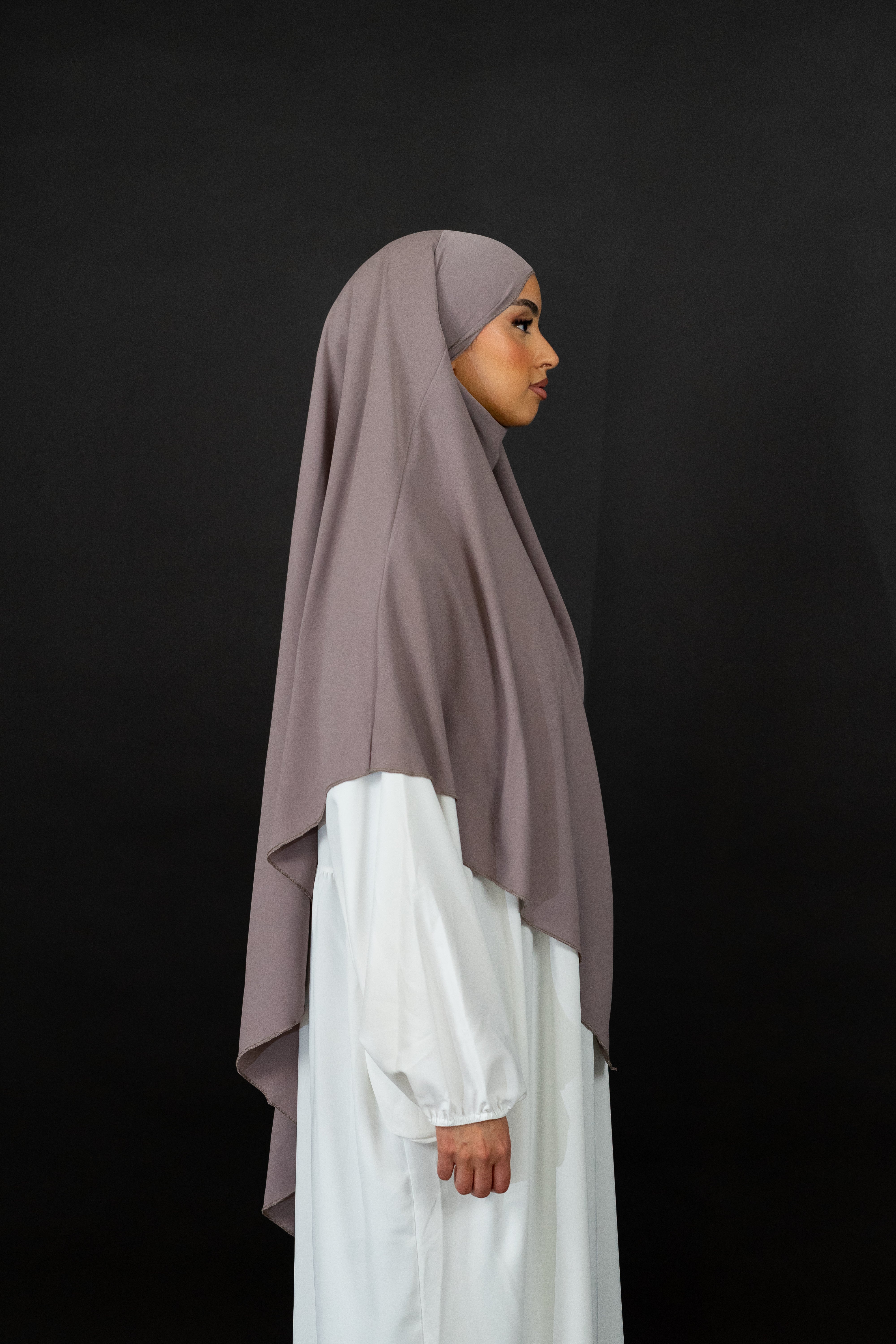 Eleganter Khimar in der Farbe Flieder