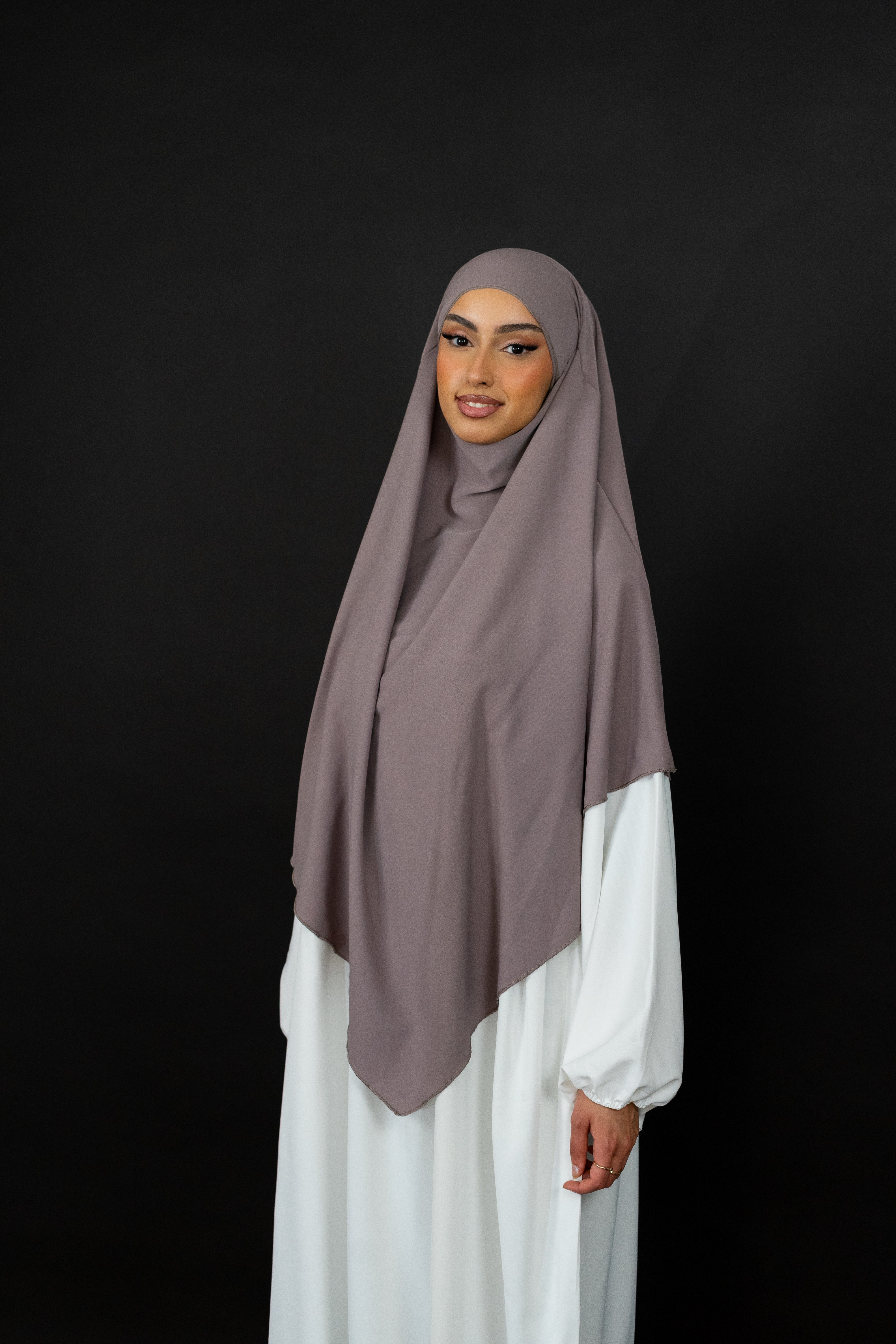 Eleganter Khimar in der Farbe Flieder
