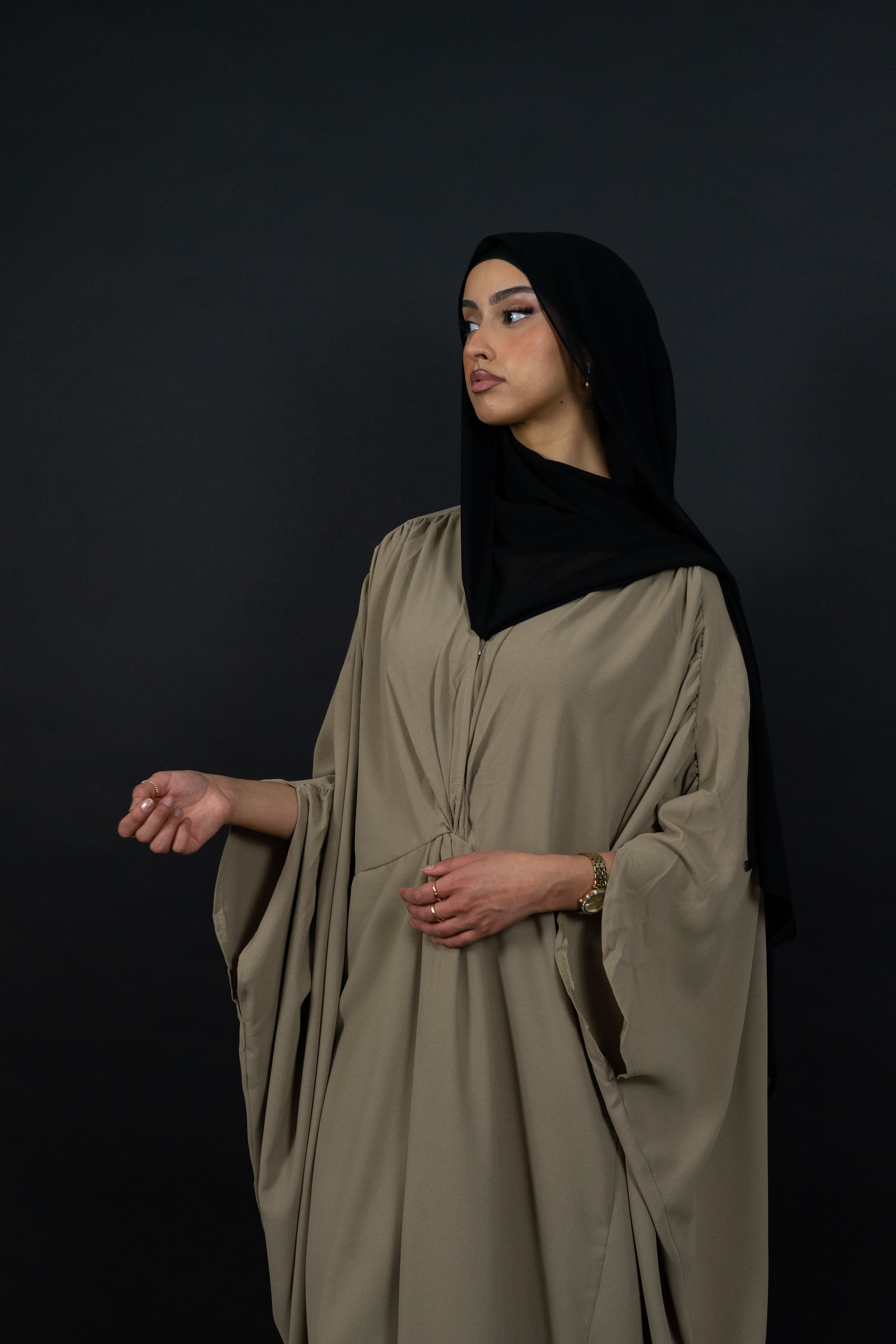 ABAYA KLEID MIT FLEDERMAUSÄRMELN