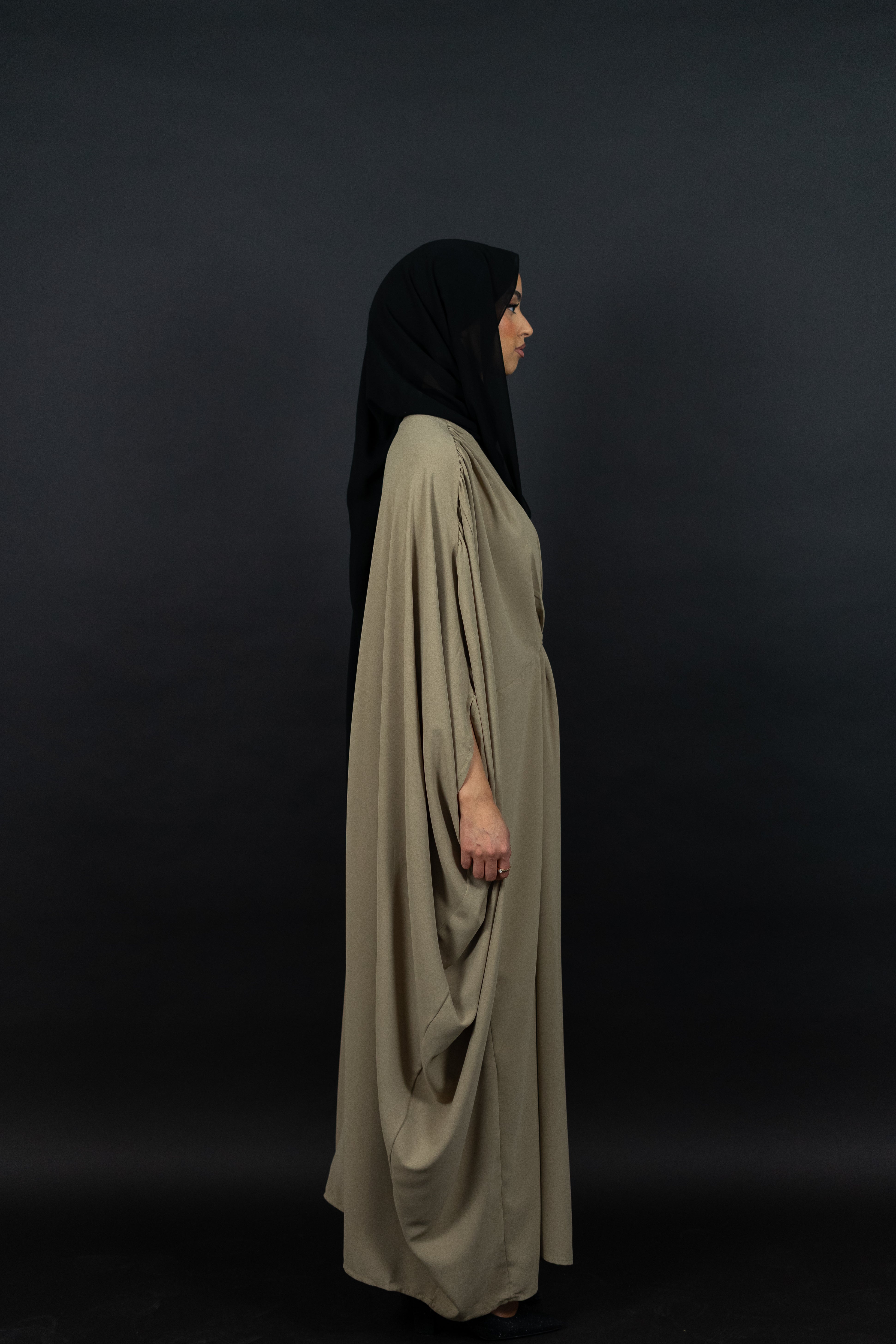 ABAYA KLEID MIT FLEDERMAUSÄRMELN