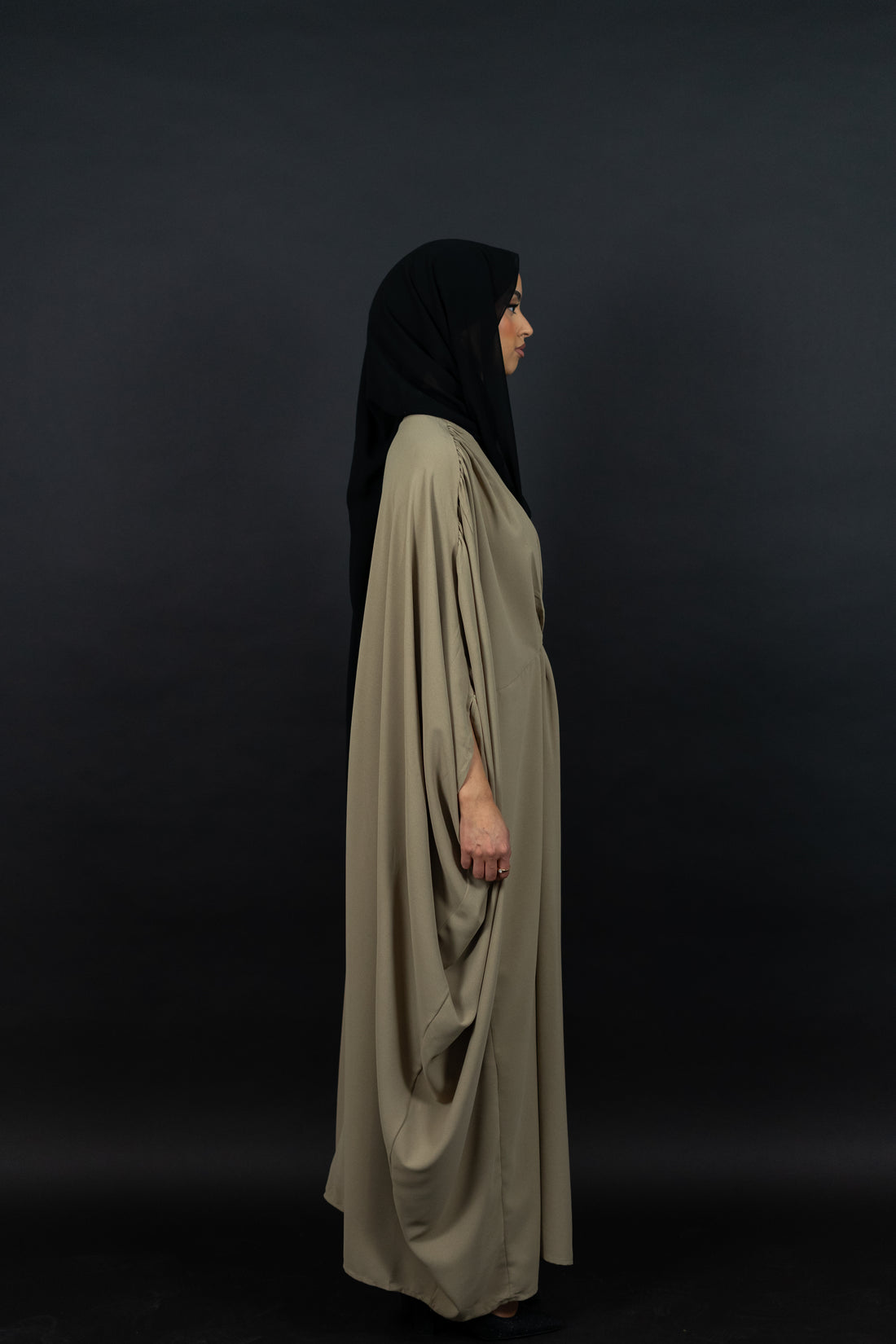 ABAYA KLEID MIT FLEDERMAUSÄRMELN