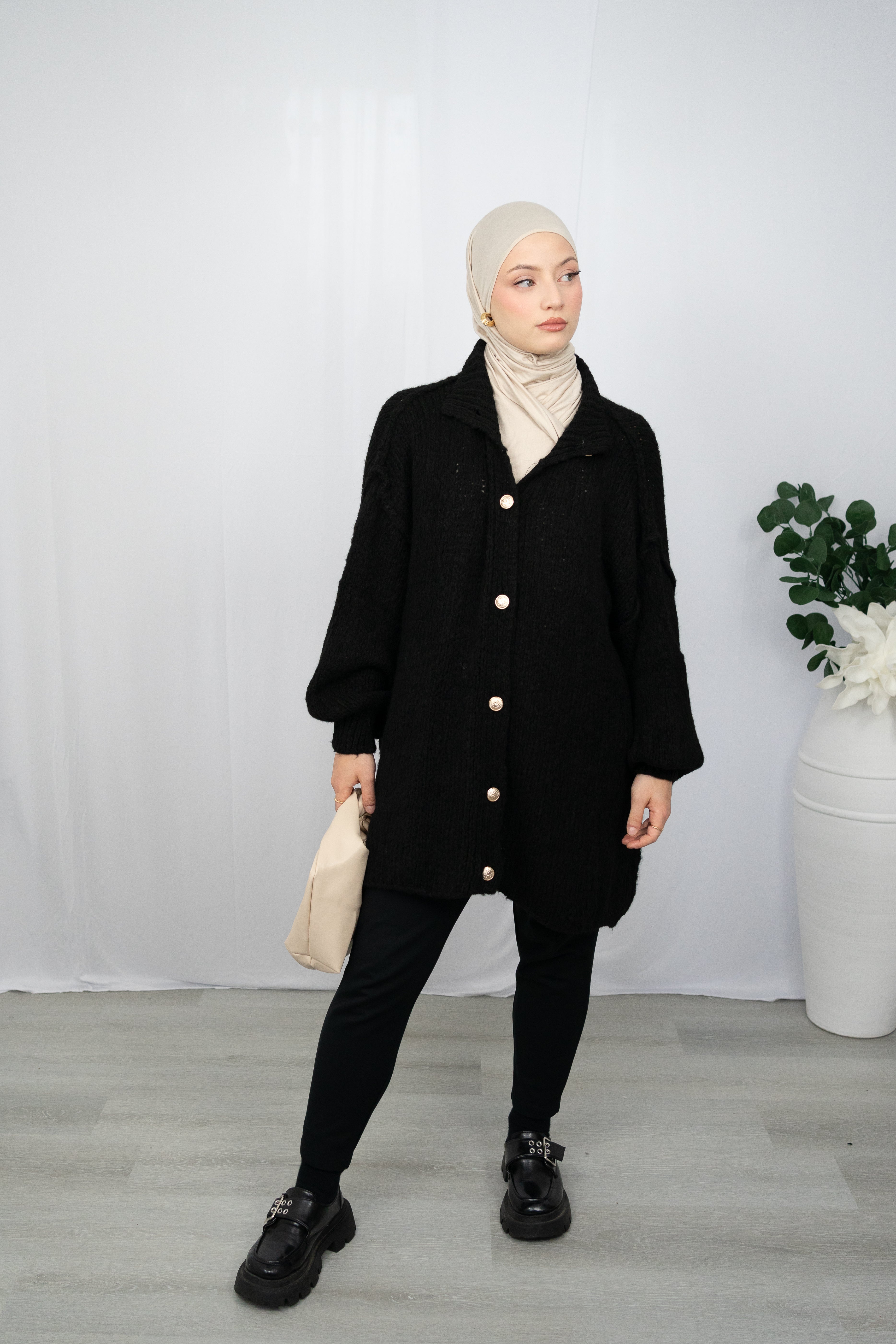 DIELLA CARDIGAN IN SCHWARZ