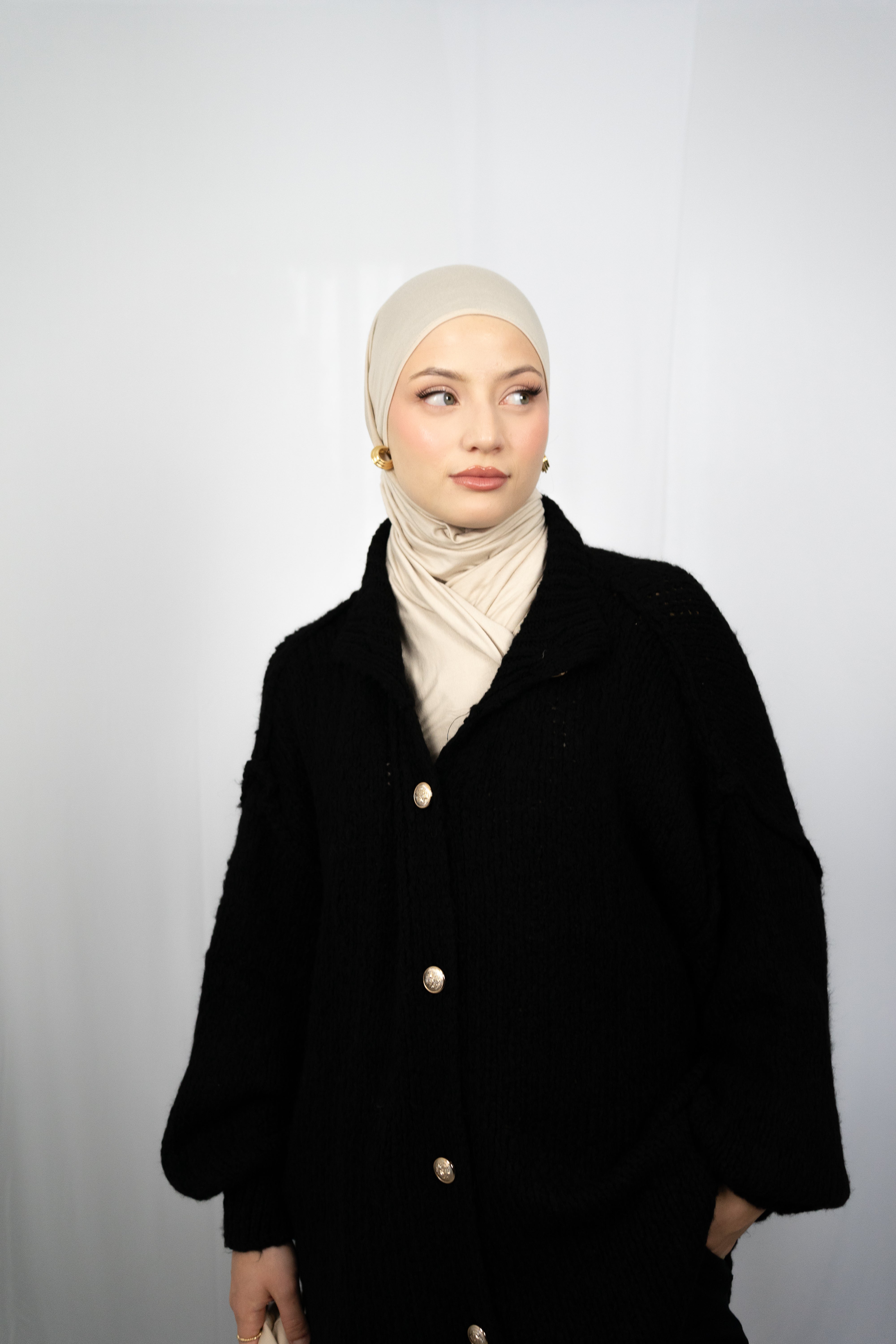 DIELLA CARDIGAN IN SCHWARZ